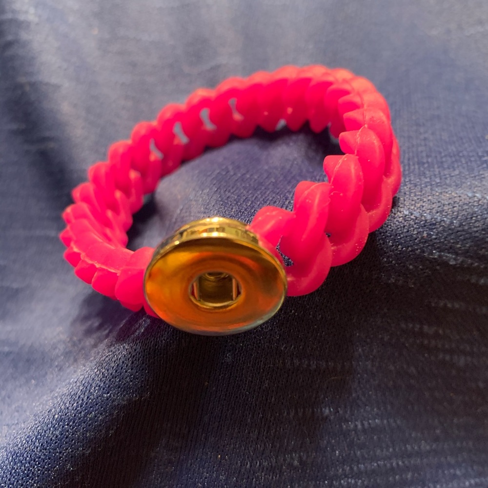 Pink gel stretchable bracelet.